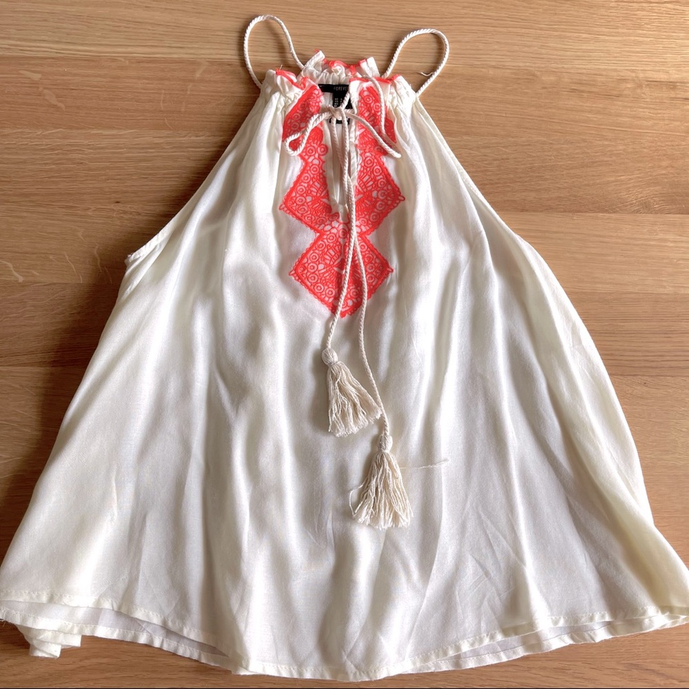 Forever 21 bohemian top size : small. Like new
